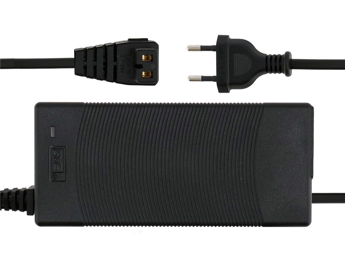 Mestic Netzadapter für MCC-25/MCC-35 Kühlboxen